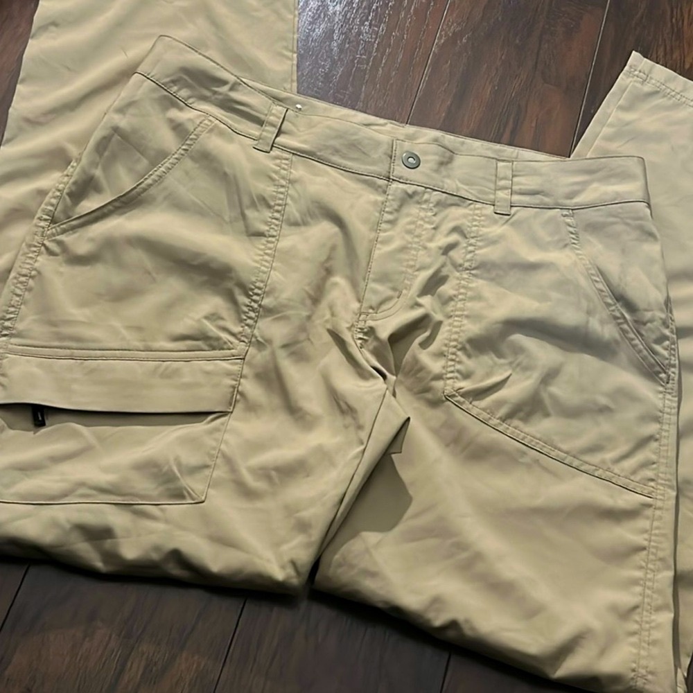 NWOT Womens Columbia Convertible Outdoor Apparel with Omni- Shield Technology